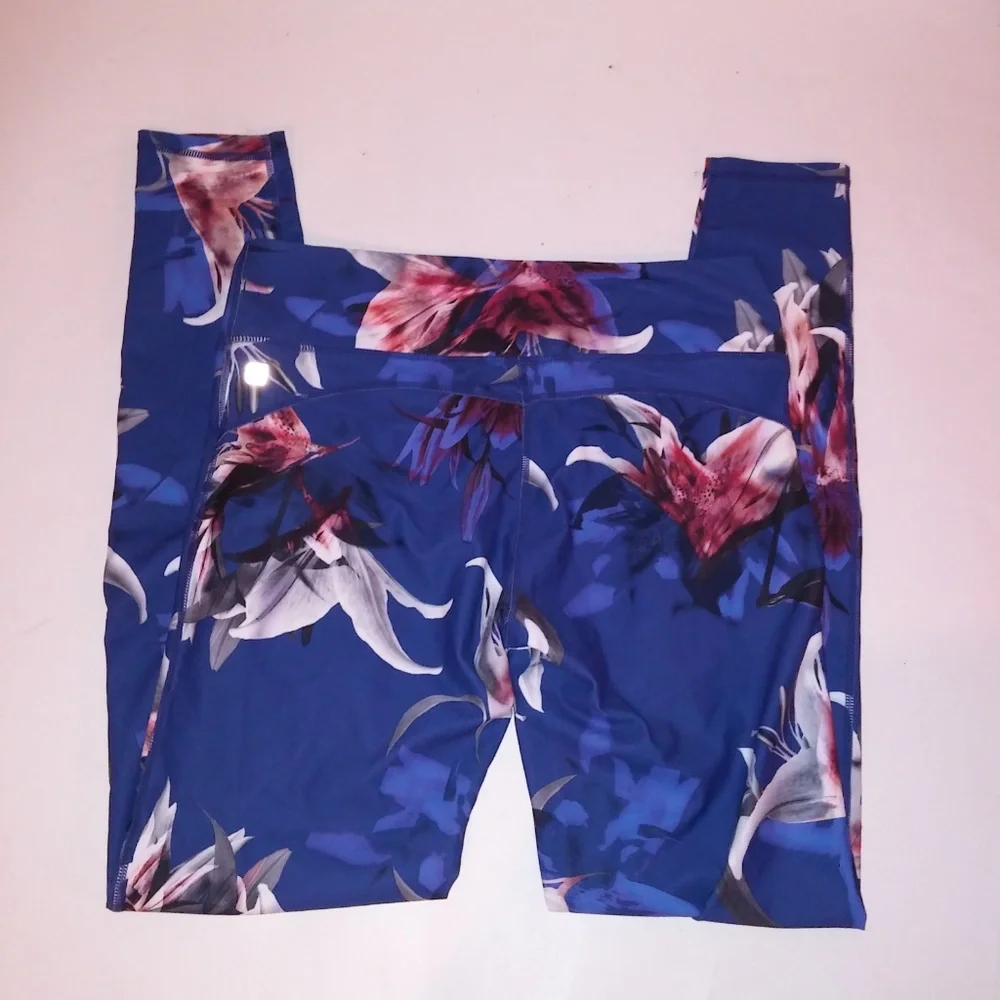 Fabletics Leggings - Picture 5 of 7